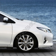 Крыло переднее правое в цвет кузова Toyota Auris 2 (2013-2018)